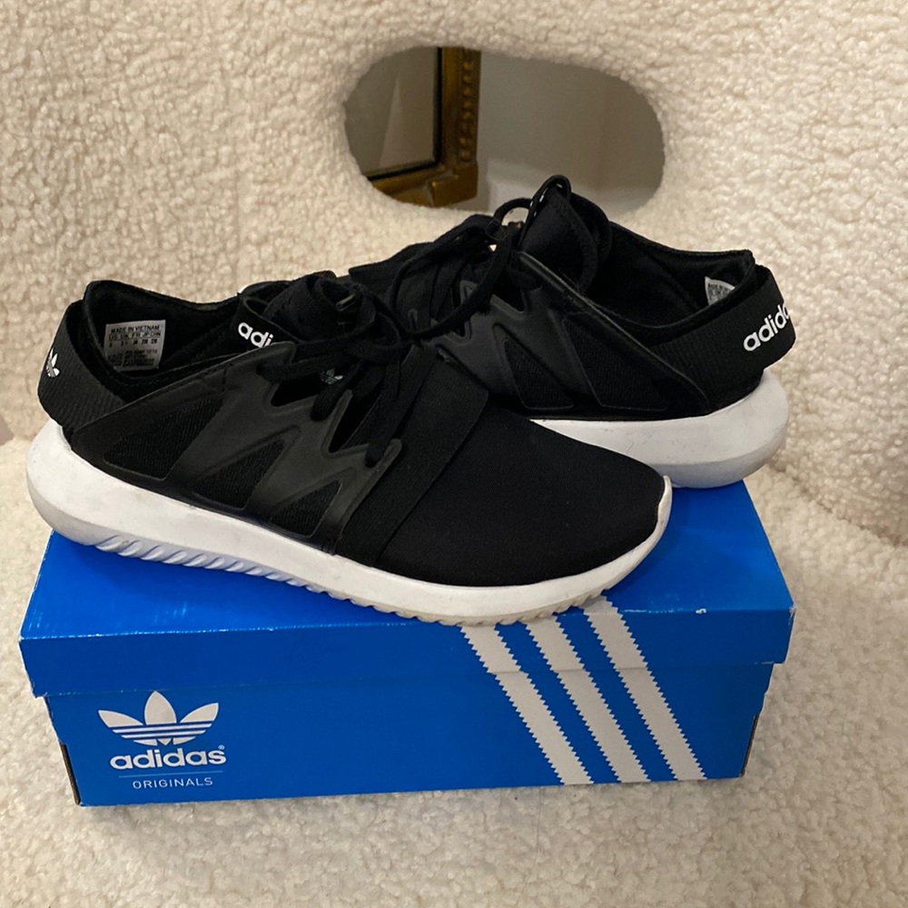 Tubular Viral Adidas Sneakers